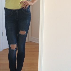 Guess-medium rise curvy skinny jeans